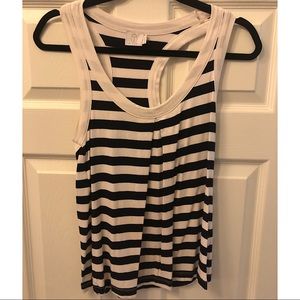 T Los Angeles Size Medium Top